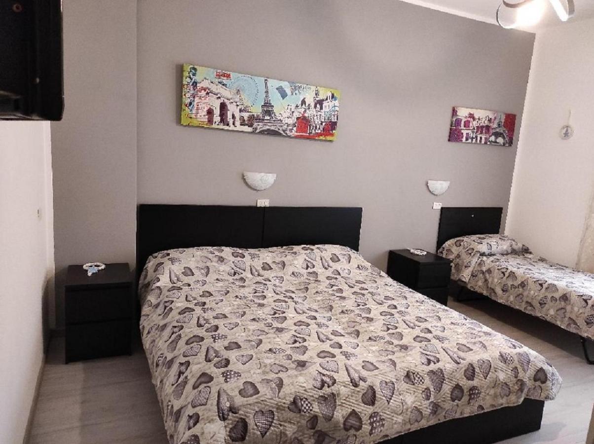 Blue Marine Di Ostia Hotel ภายนอก รูปภาพ