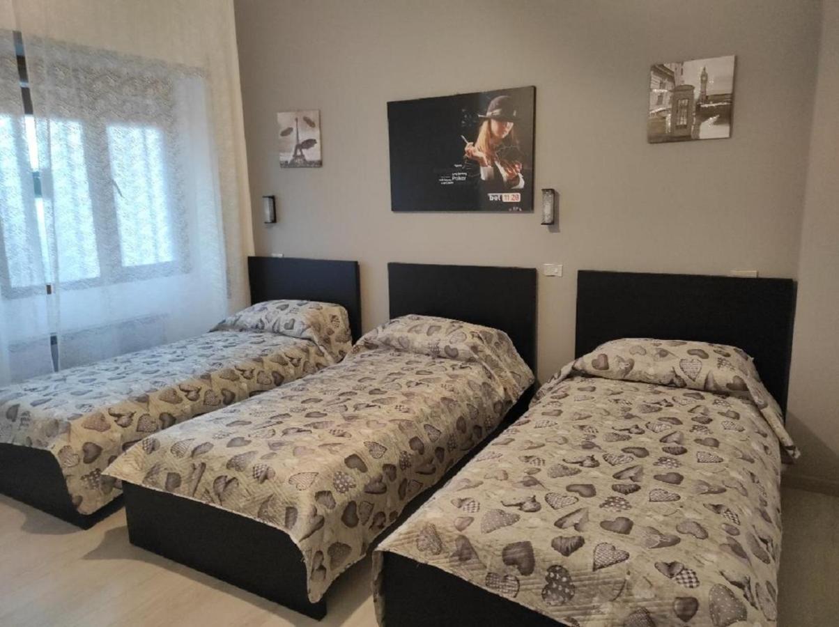 Blue Marine Di Ostia Hotel ภายนอก รูปภาพ